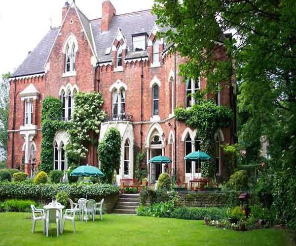 Cliff Lawn Hotel Λιντς Εξωτερικό φωτογραφία