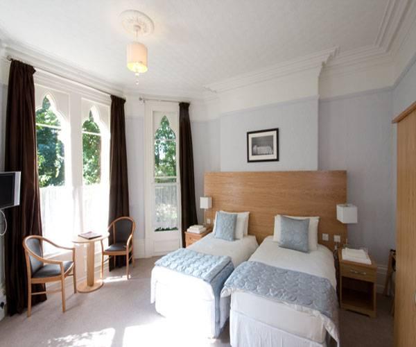 Cliff Lawn Hotel Λιντς Εξωτερικό φωτογραφία