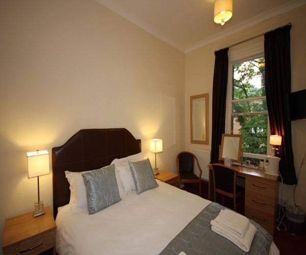 Cliff Lawn Hotel Λιντς Εξωτερικό φωτογραφία